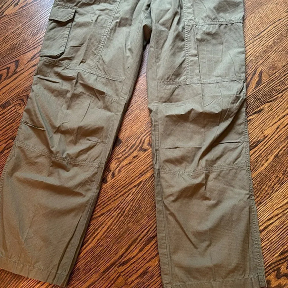 MICHAEL Michael Kors olive technical fabric lightweight cargo pants New with tag - Picture 3 of 7